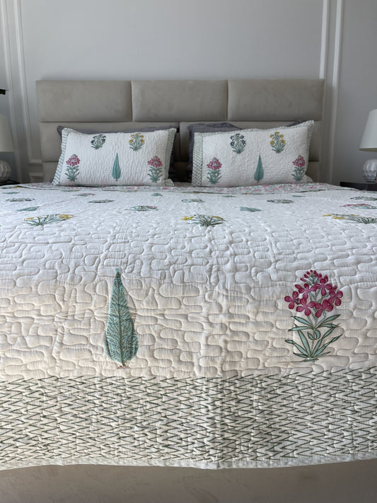 Green pink Jaipuri Comforter with beautiful flowers in pure cotton with 2 matching quilted pillow cases