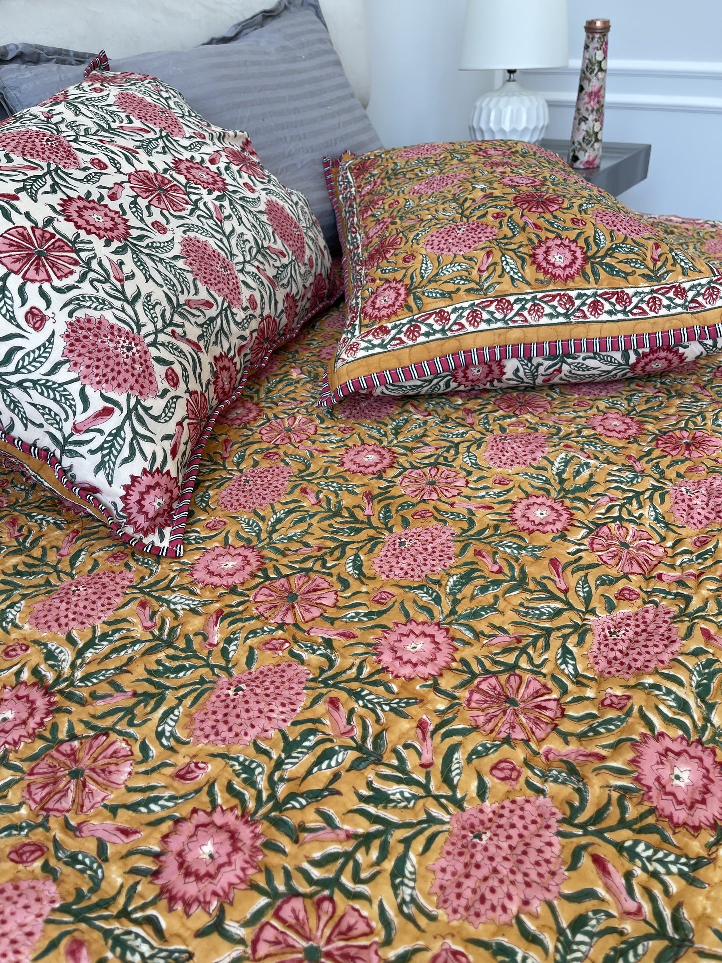 Premium Jaipuri Comforter Sand with pink Flowers handblock printed coming with 2 matching quilted cushion covers