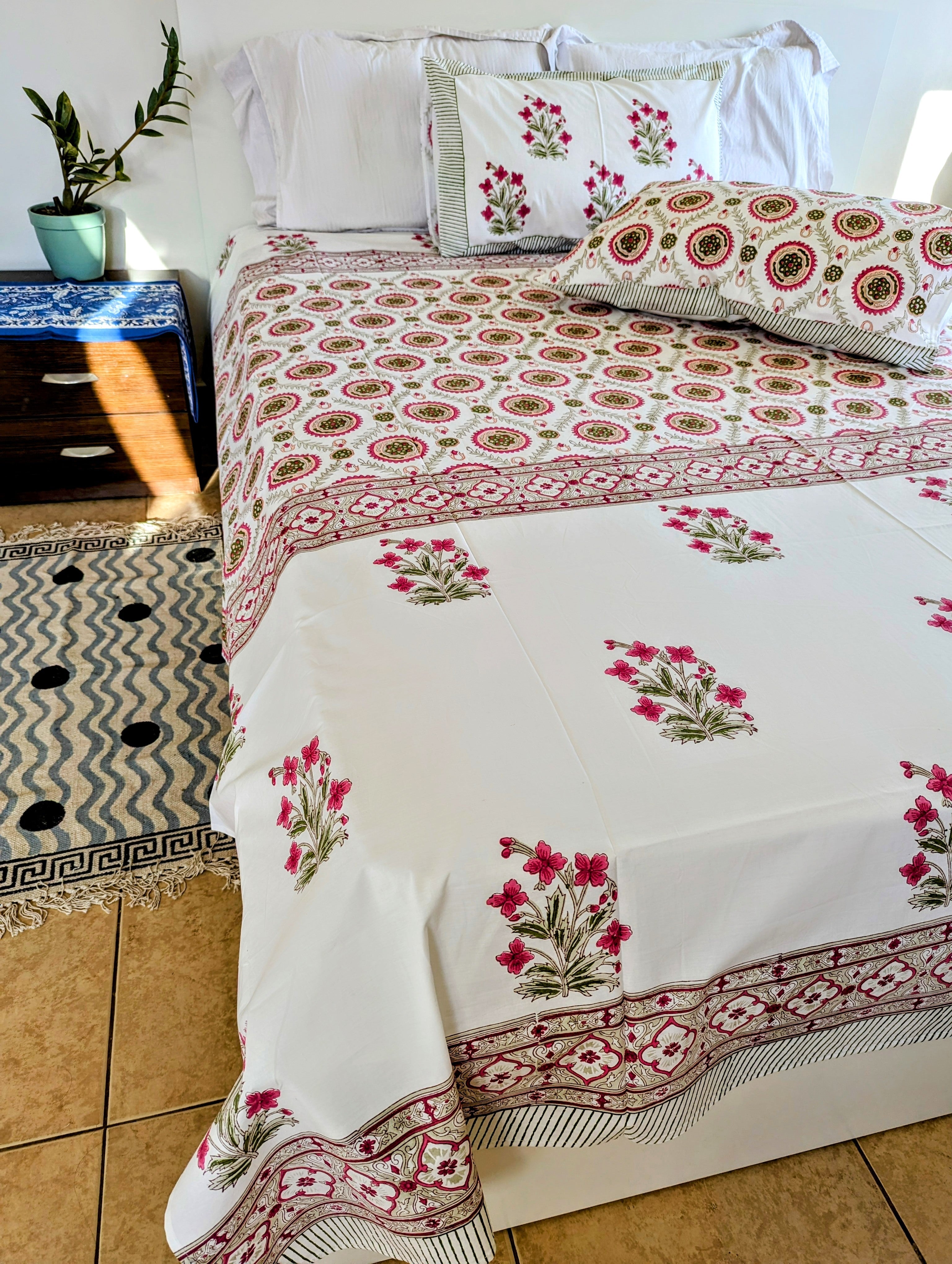 flat-sheet-sets-and-pillowcases