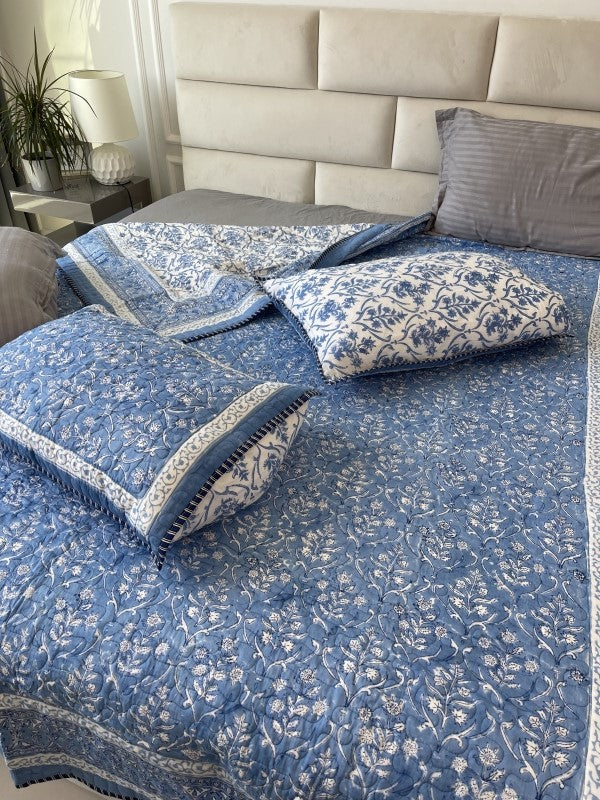 Blue Jaipuri Comforter for queen and king size beds in pure cotton with 2 matching quilted pillow cases