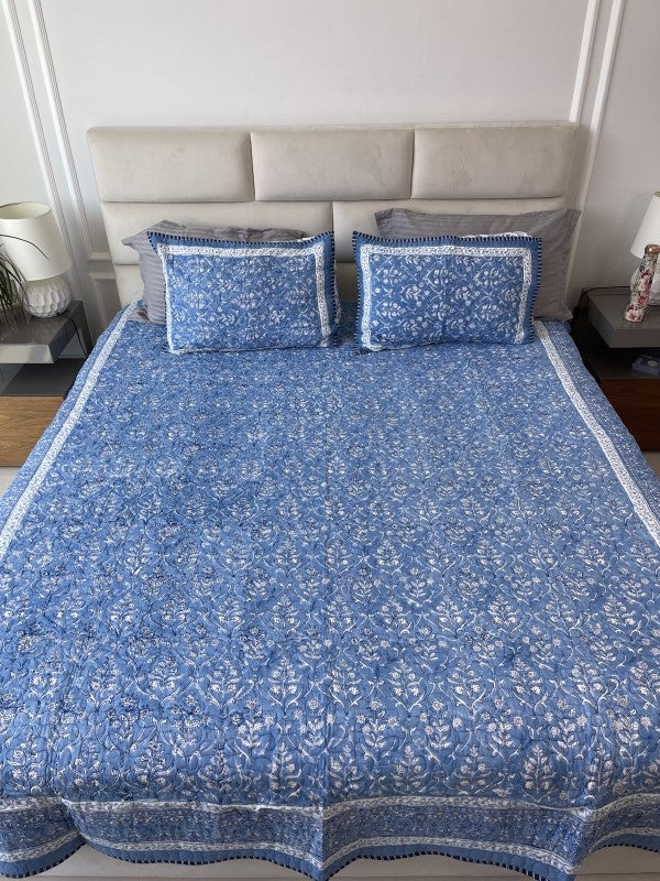 Blue Jaipuri Comforter for queen and king size beds in pure cotton with 2 matching quilted pillow cases