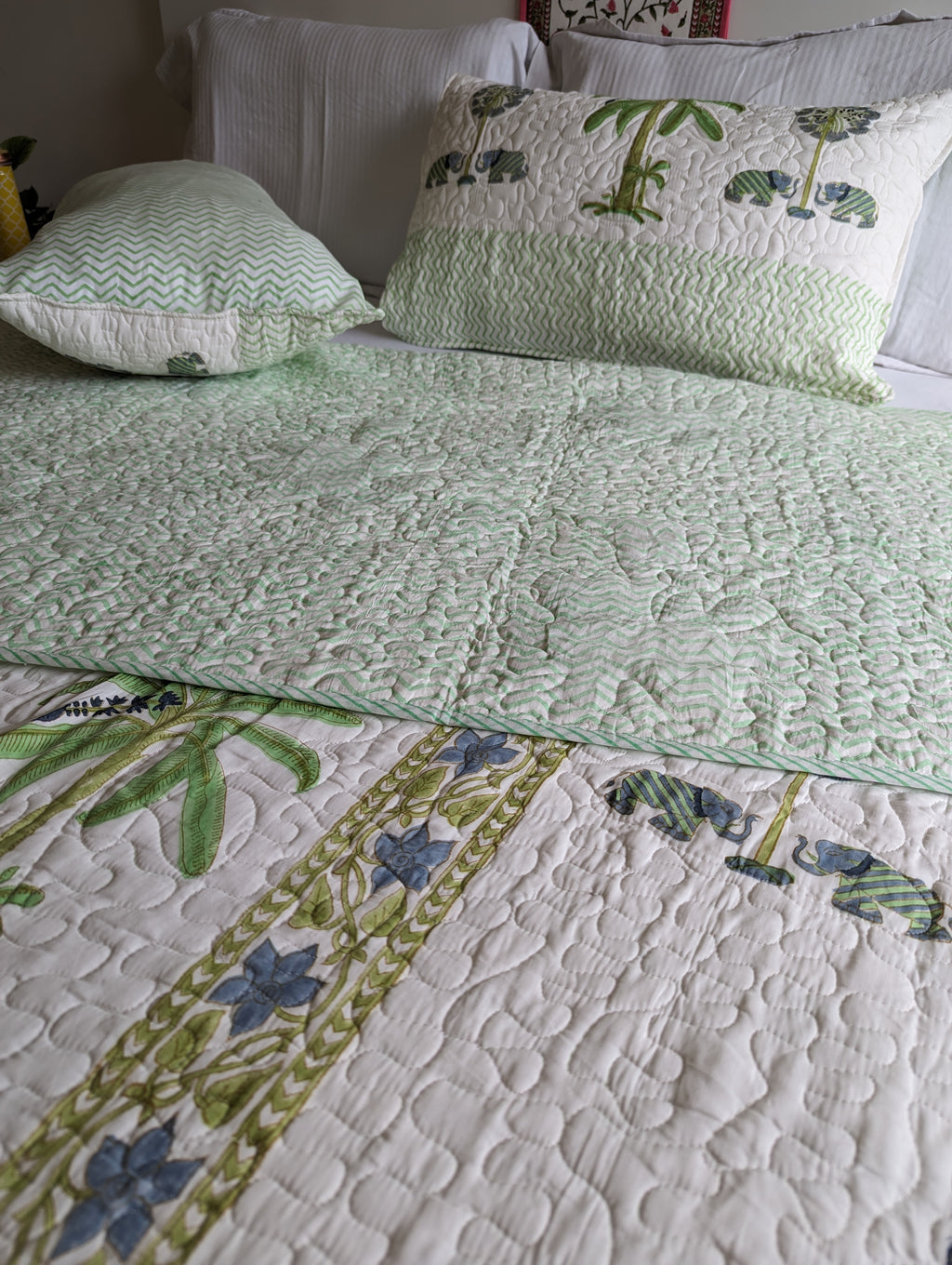 Green blue Jaipuri Comforter with Elephant and Palm in pure cotton with 2 matching quilted pillow cases