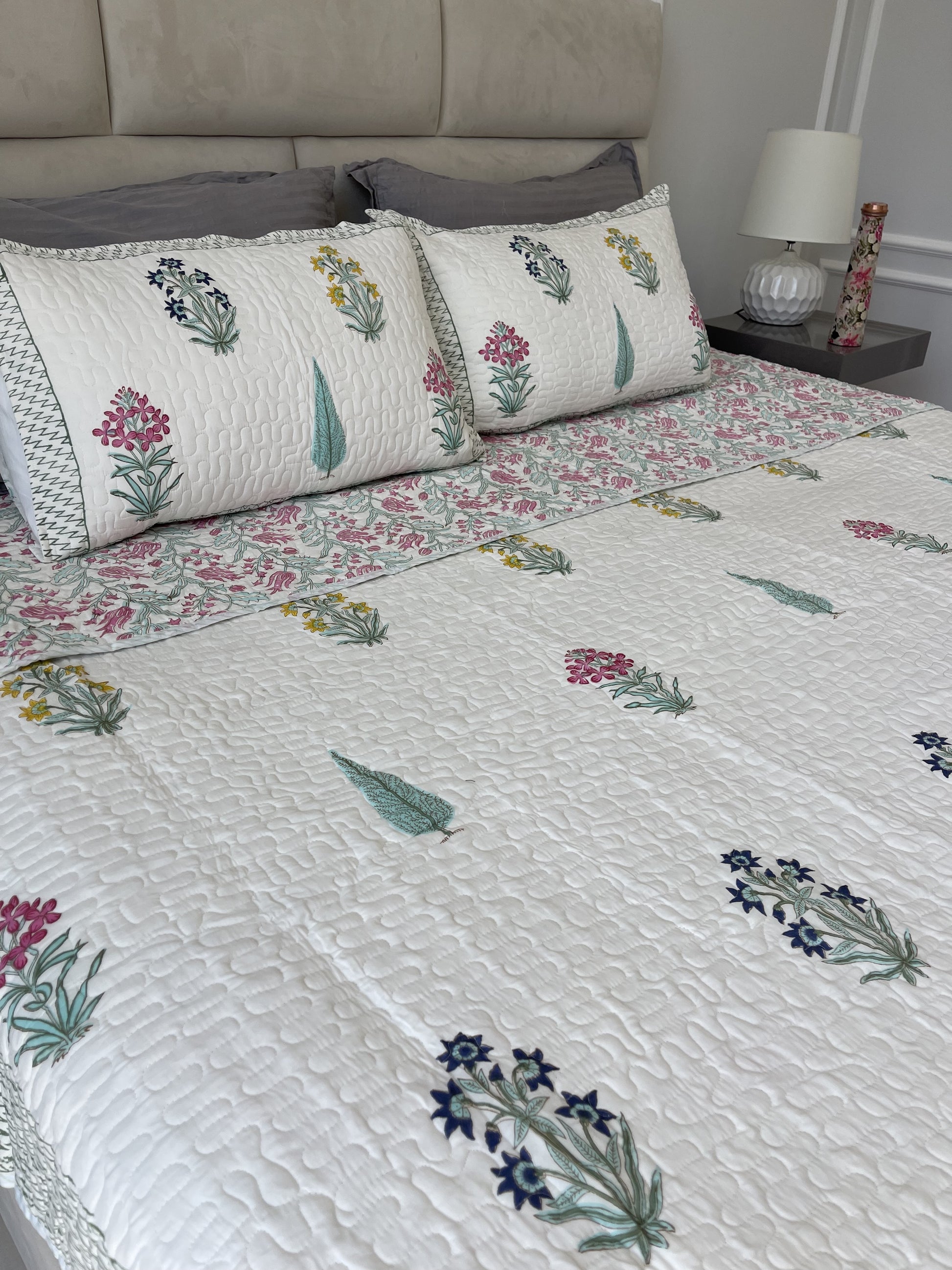 Green pink Jaipuri Comforter with beautiful flowers in pure cotton with 2 matching quilted pillow cases