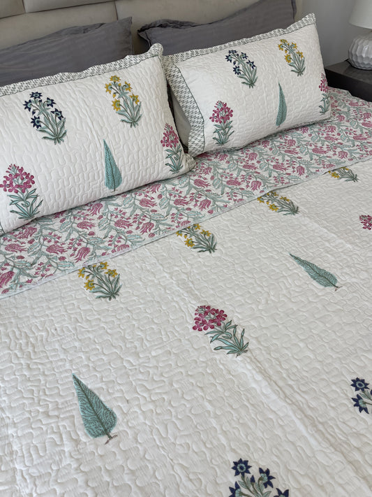 Green pink Jaipuri Comforter with beautiful flowers in pure cotton with 2 matching quilted pillow cases