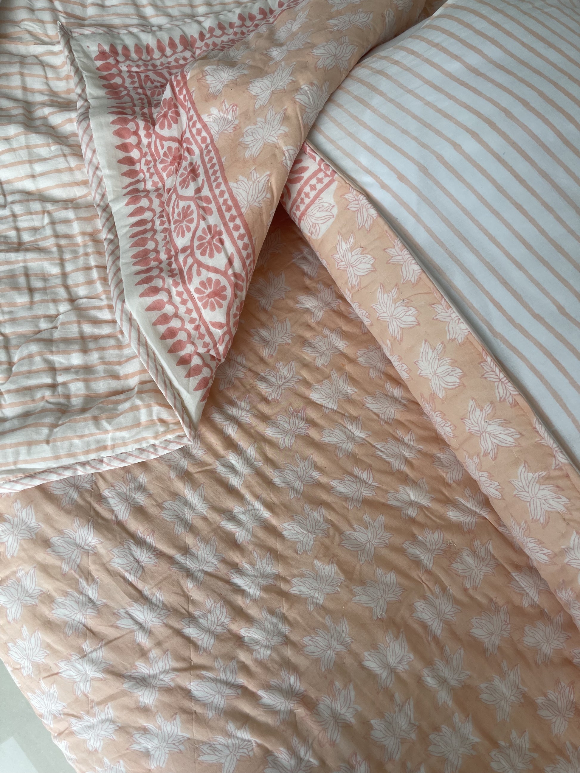 Handmade Jaipuri Double Quilt Coral handblock printed with 2 matching pillow covers
