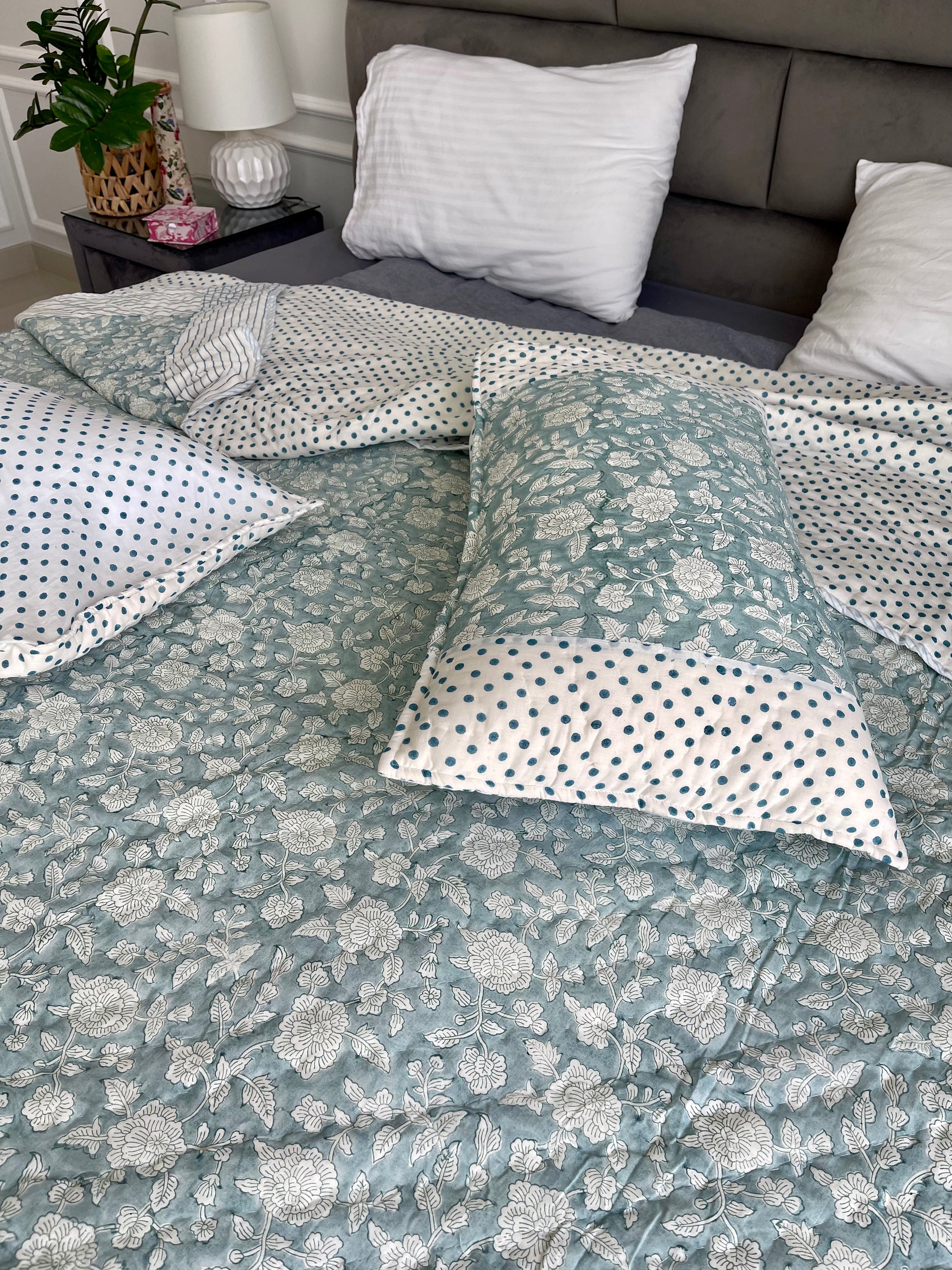 double-quilt-blue-roses(6)