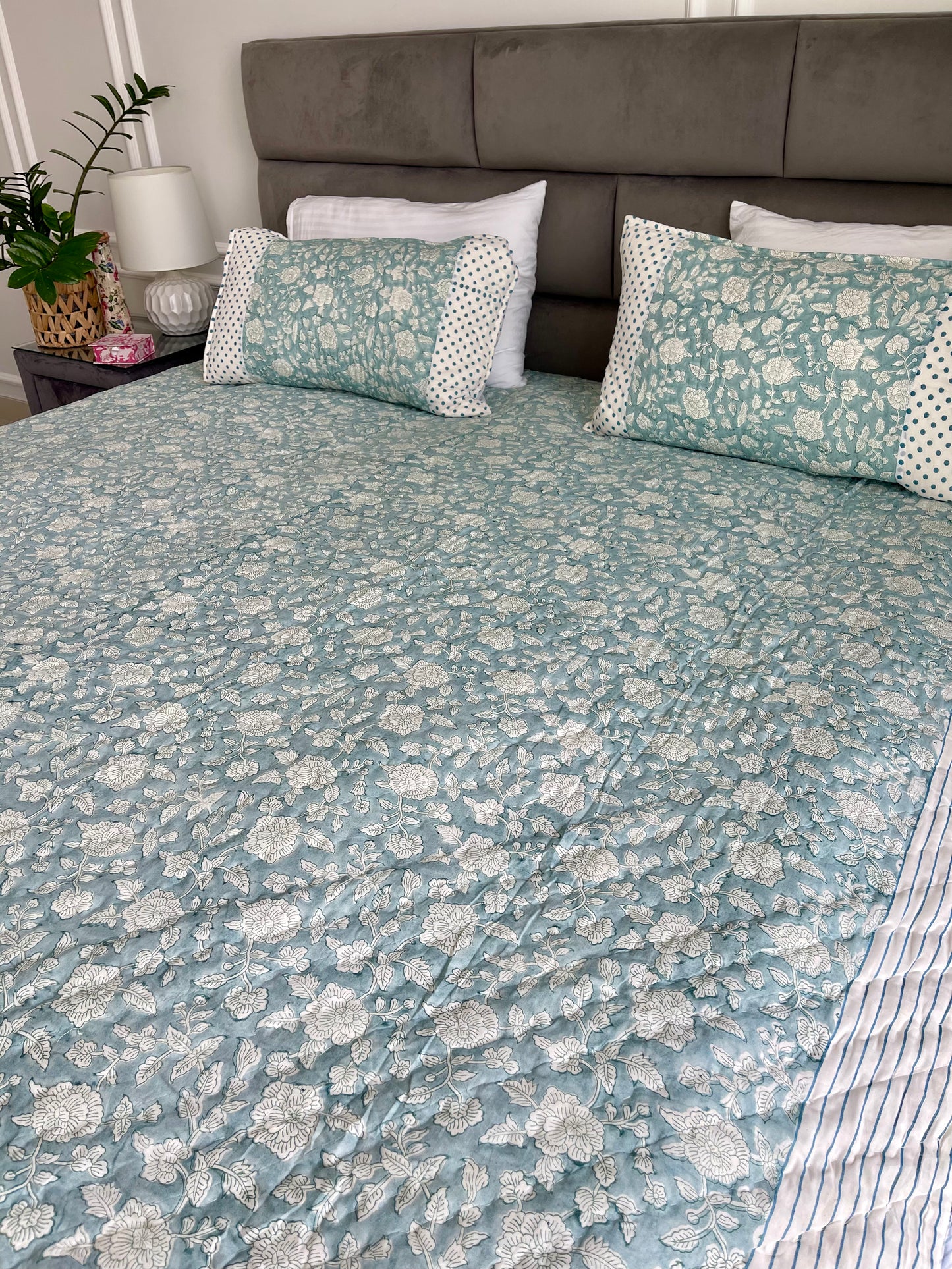 double-quilt-blue-roses(7)