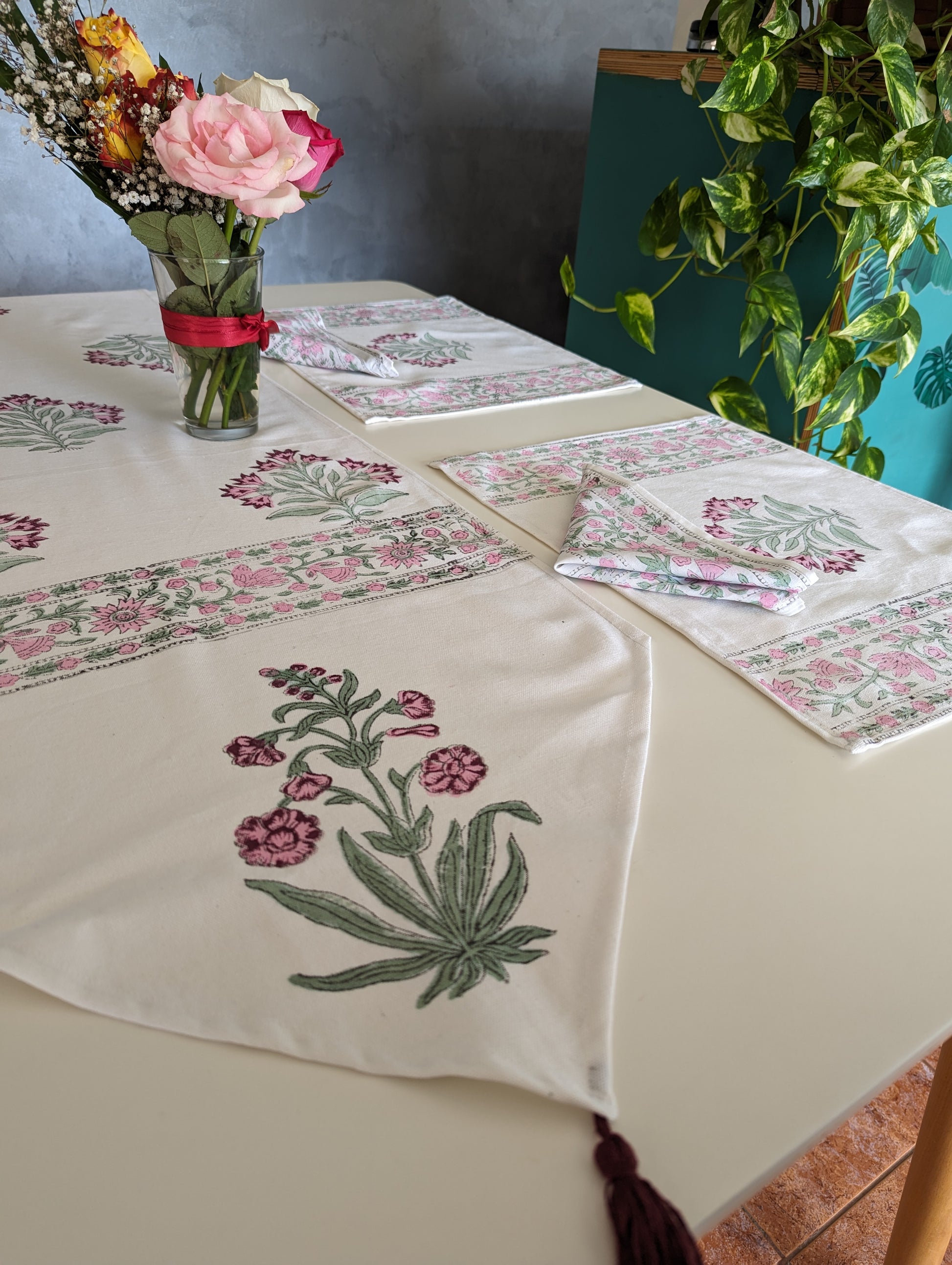 placemat-napkin-runner-set-pink-flower(3)