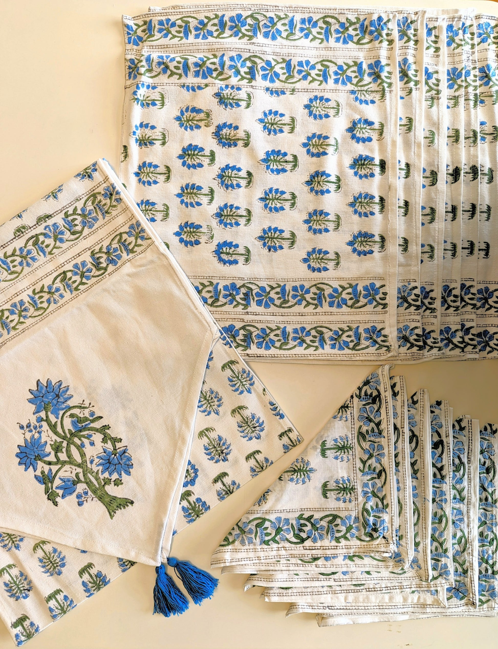 placemat-napkin-runner-set-blue-palm(1)