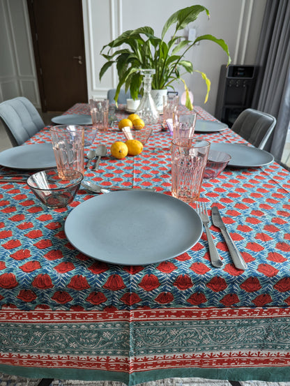 table cover with ocean of roses design(3)