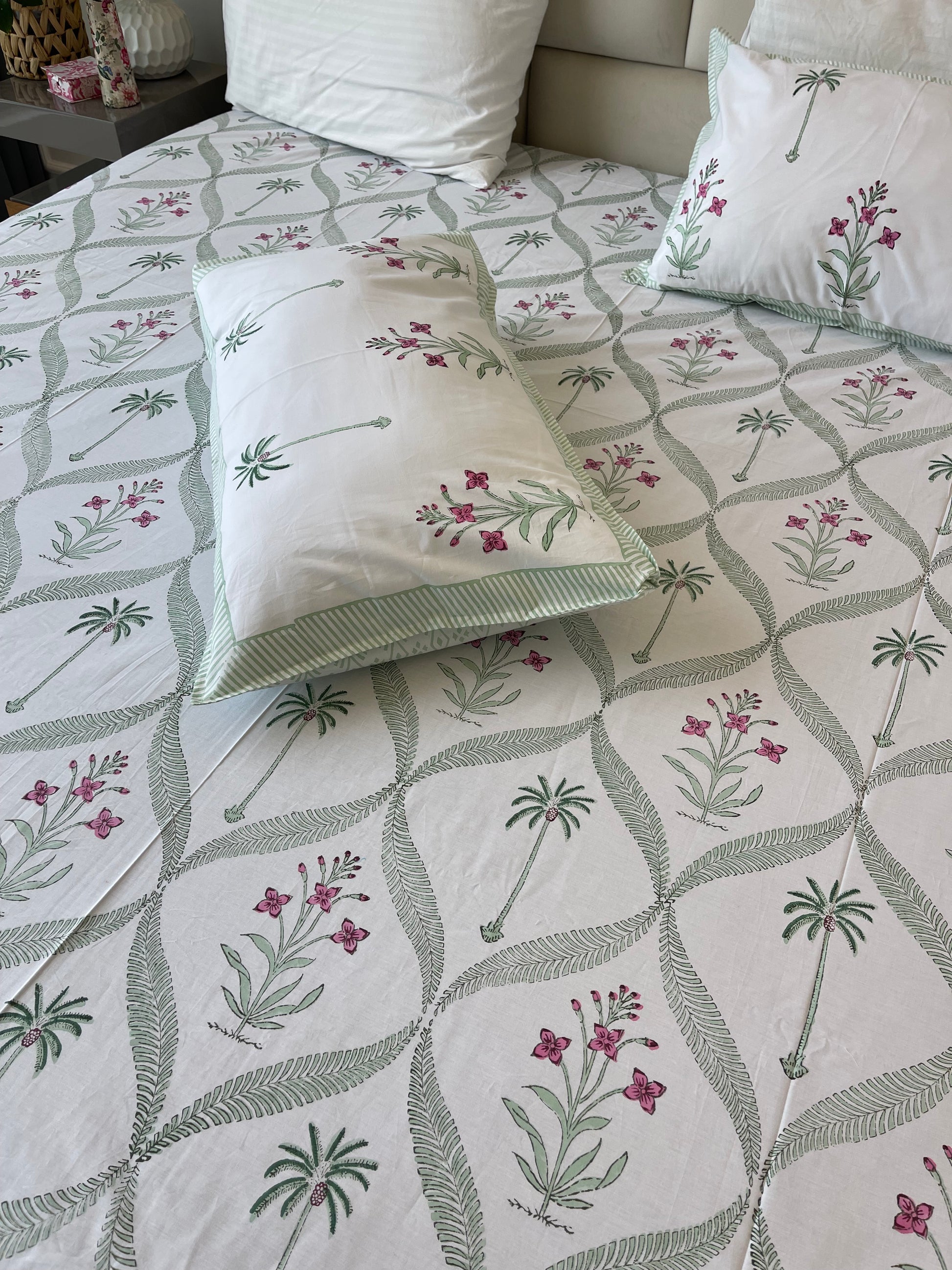 percale-sheet-set-cyprus-and-palm(2)