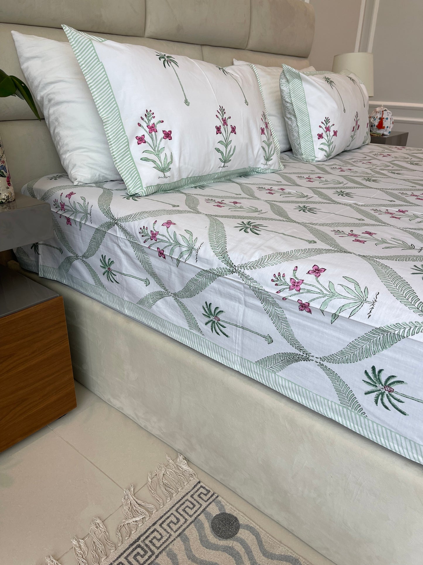 percale-sheet-set-cyprus-and-palm(5)