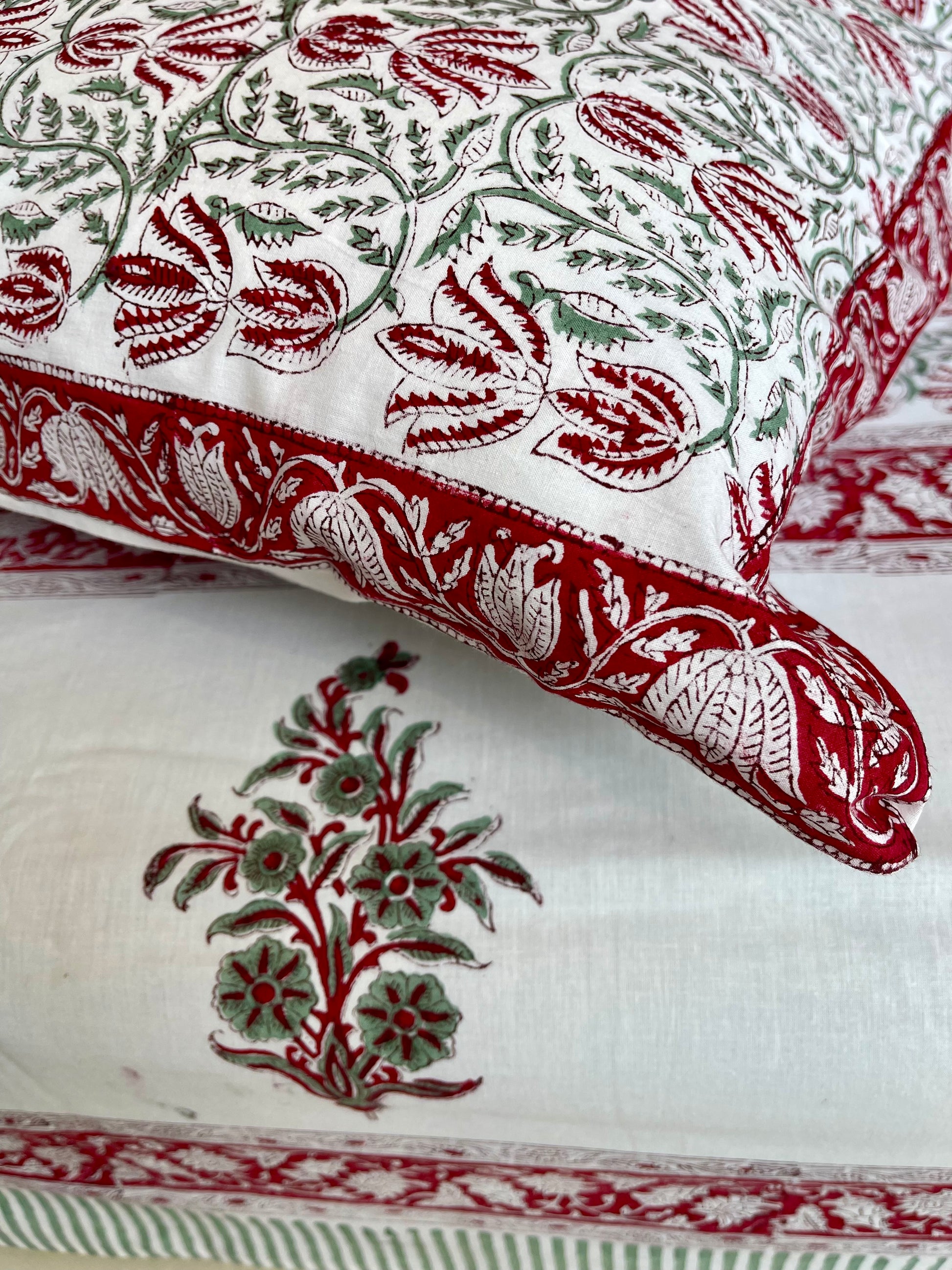 sheet-set-red-wisteria(5)