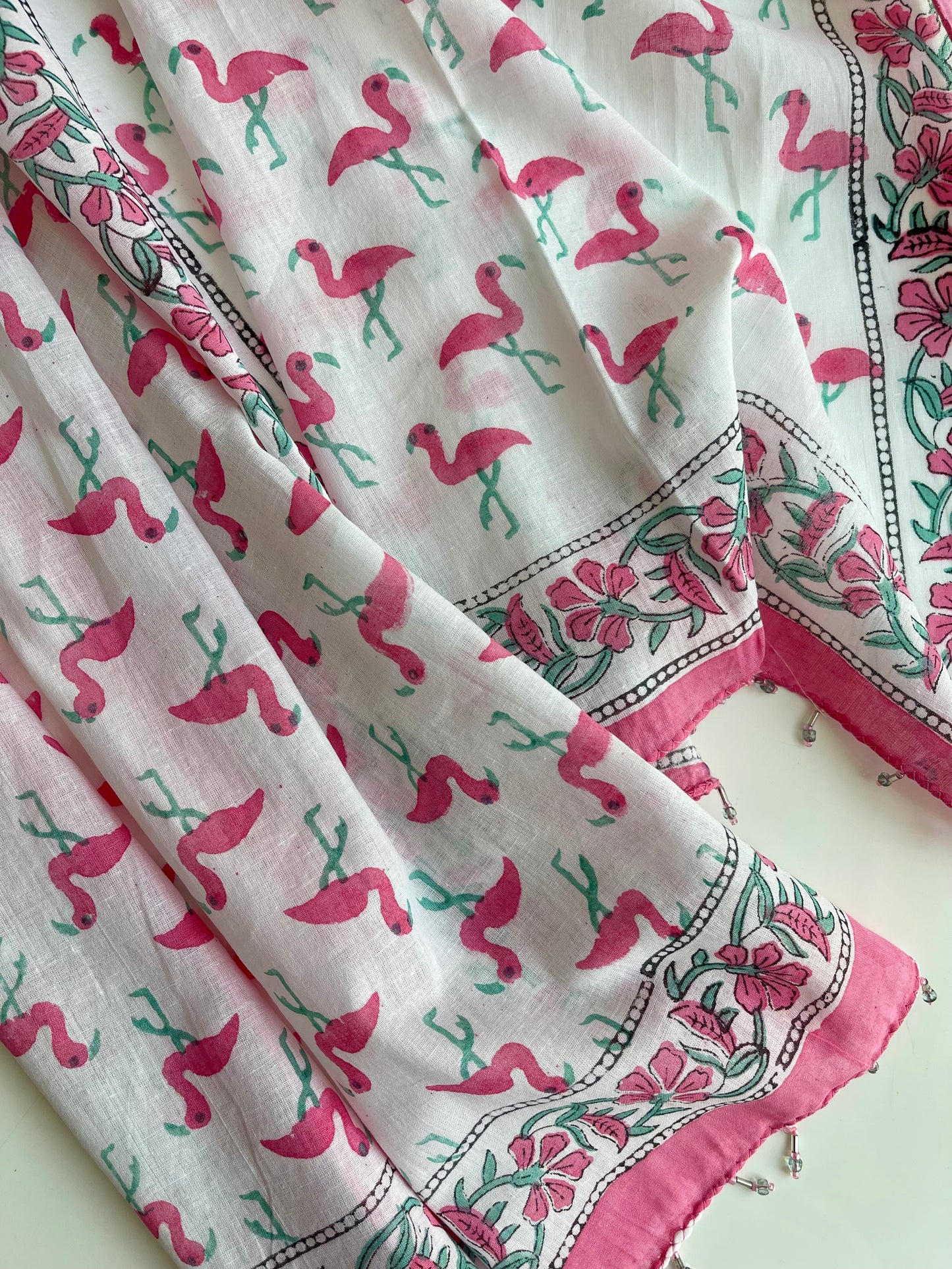 cotton-scarf-flamingo(2)