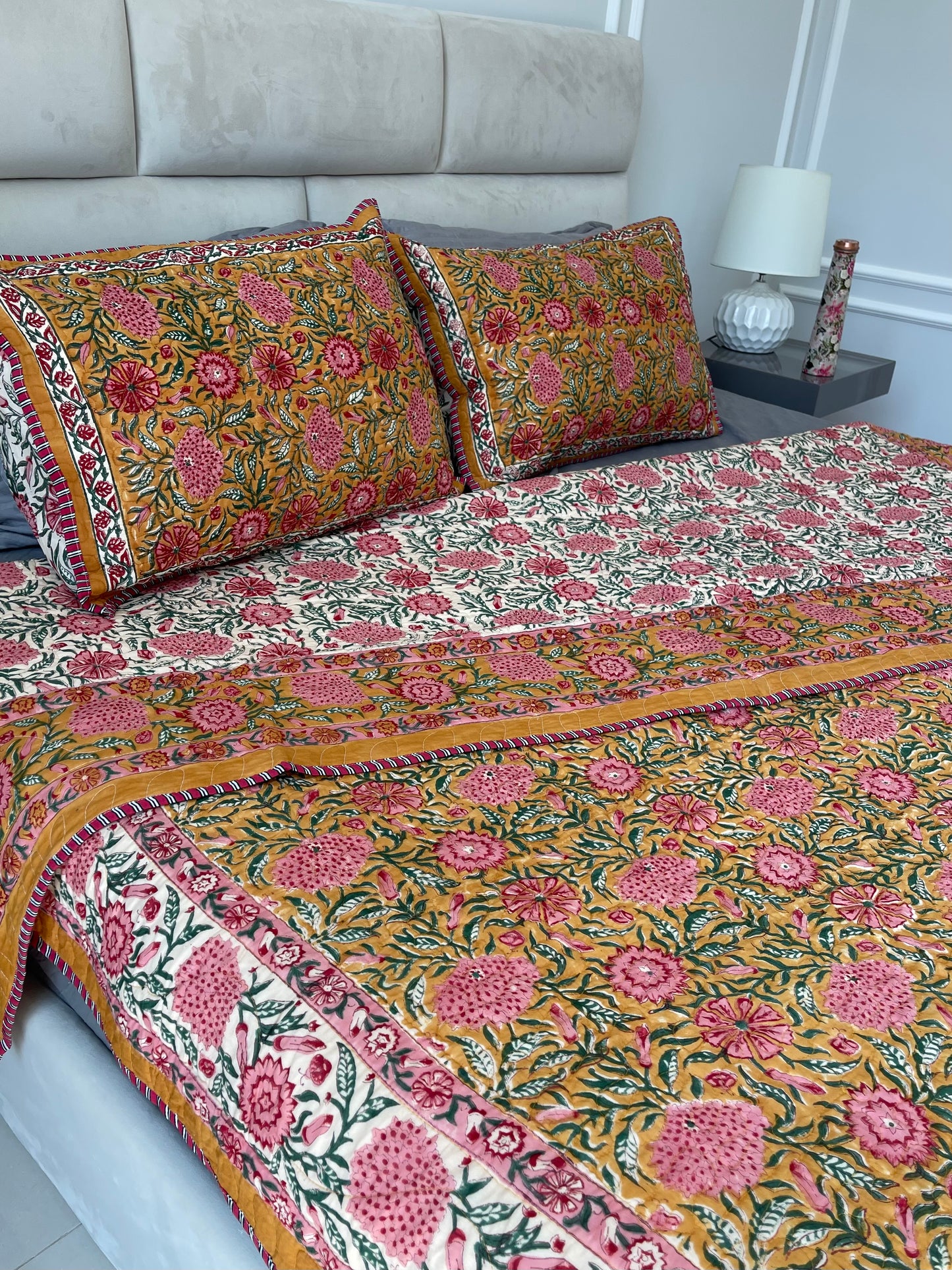 Jaipuri Comforter - Sand Flowers