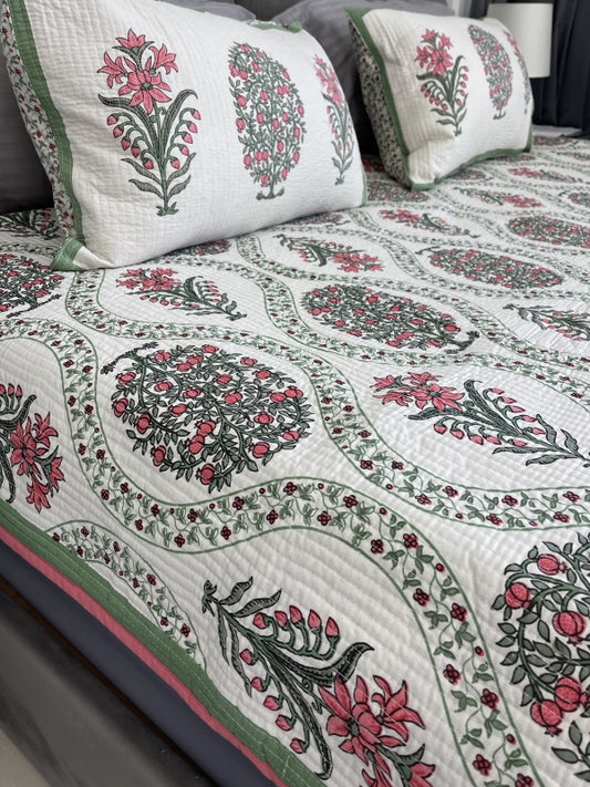 Pink Green Rajasthani Comforter for queen and king size beds in pure cotton with 2 matching quilted pillow cases