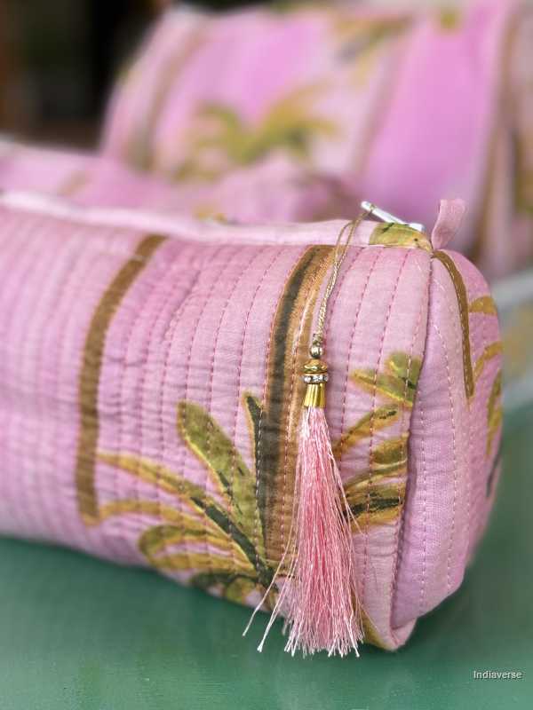 Toiletry Pouch Set with Palm design and pink color for toiletries and cosmetics in three sizes small, medium and large | Pink Palm