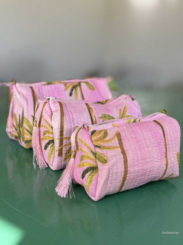 Toiletry Pouch Set with Palm design and pink color for toiletries and cosmetics in three sizes small, medium and large | Pink Palm