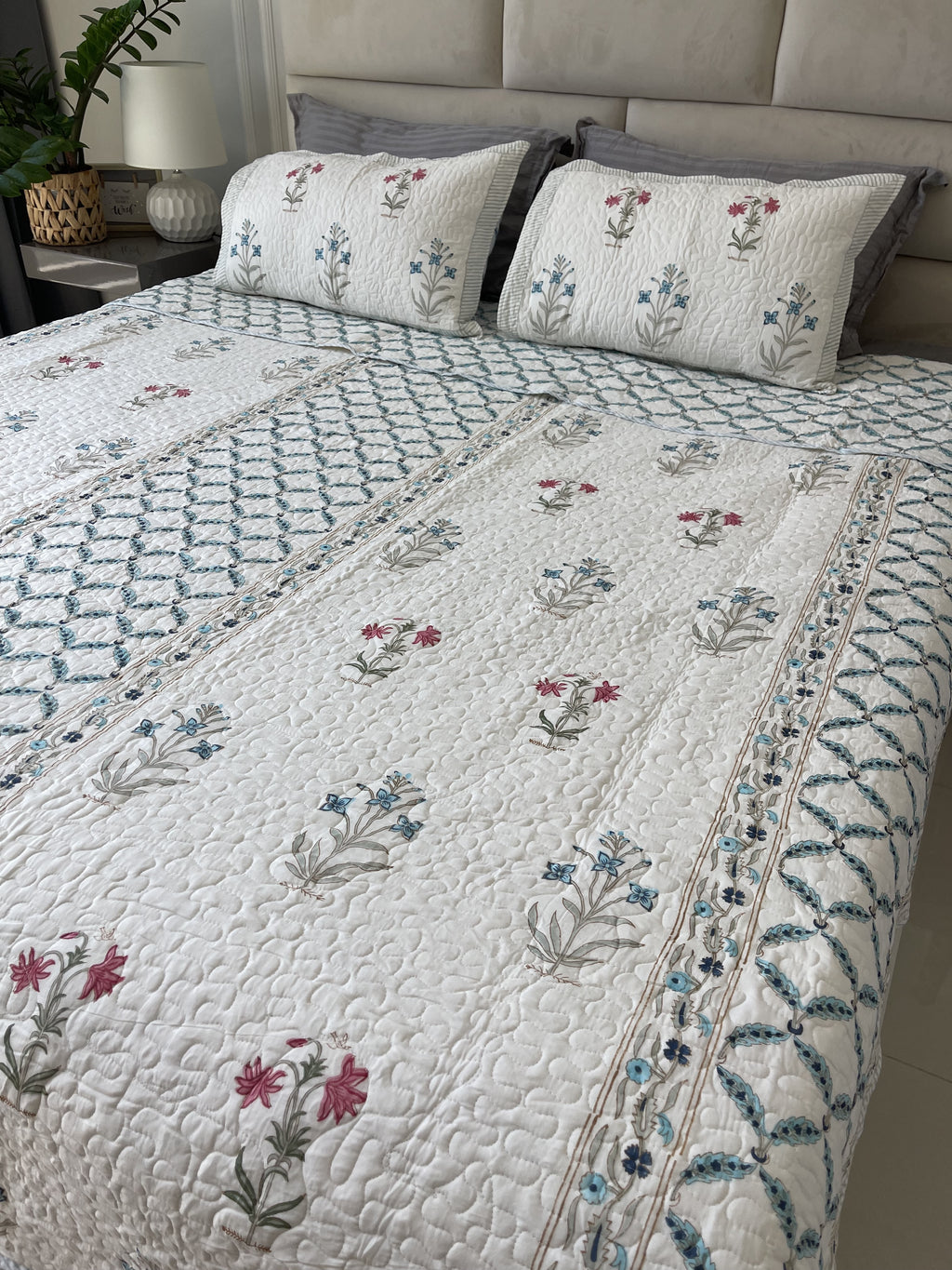 Premium Jaipuri Comforter Blue Elegance with pink flowers handblock printed coming with 2 matching pillow cases