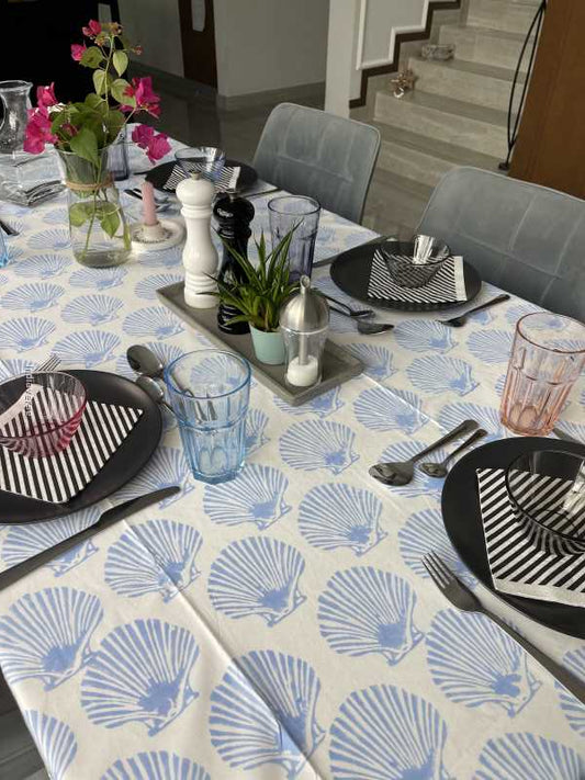 Handblock printed table cloth in pure cotton for 6-seater table in light blue white 