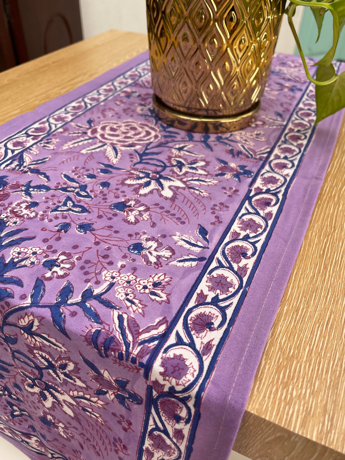 table-runner-purple(3)