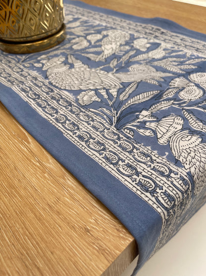 table-runner-blue-bird(3)