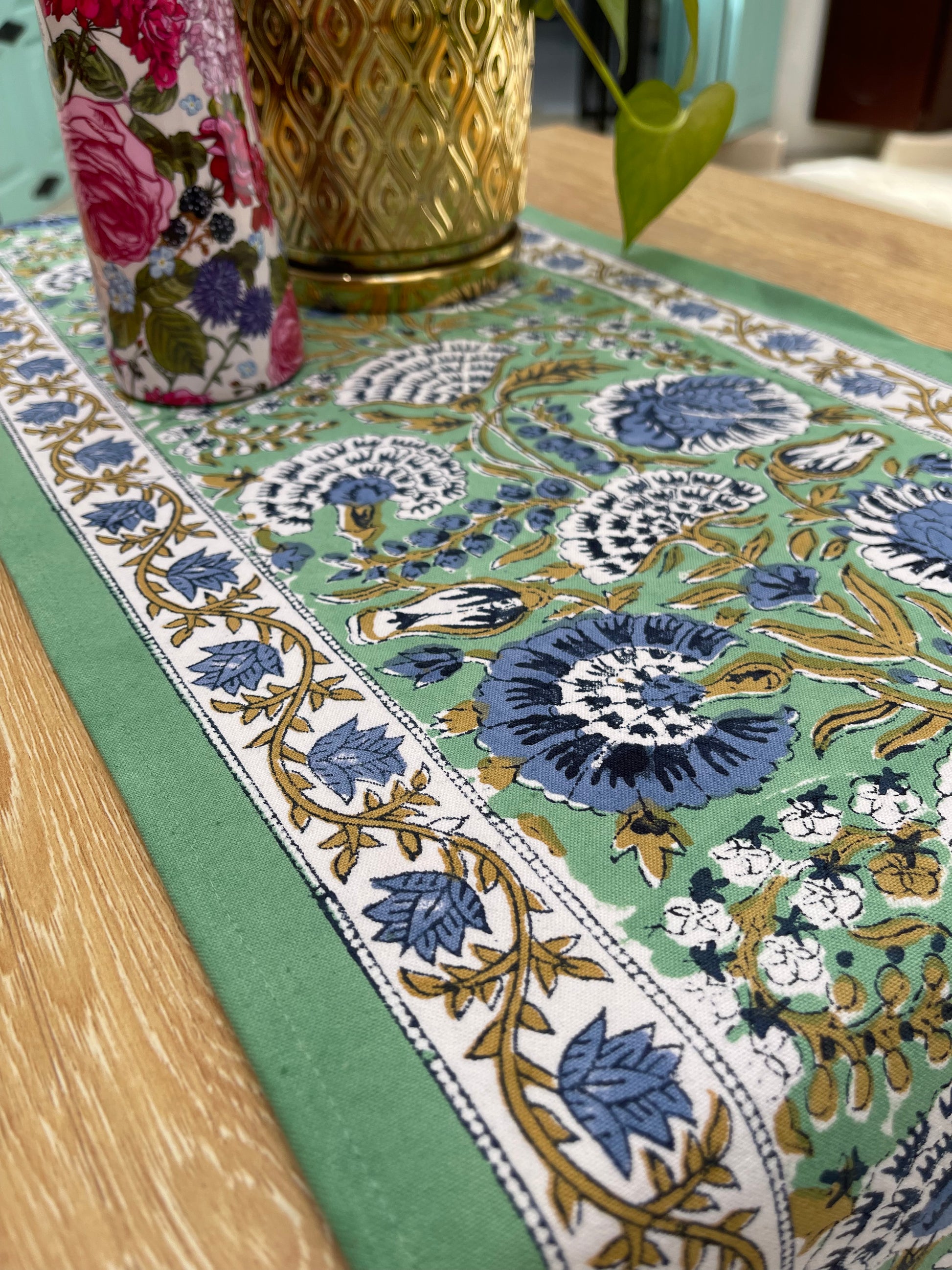 table-runner-green-garden(1)