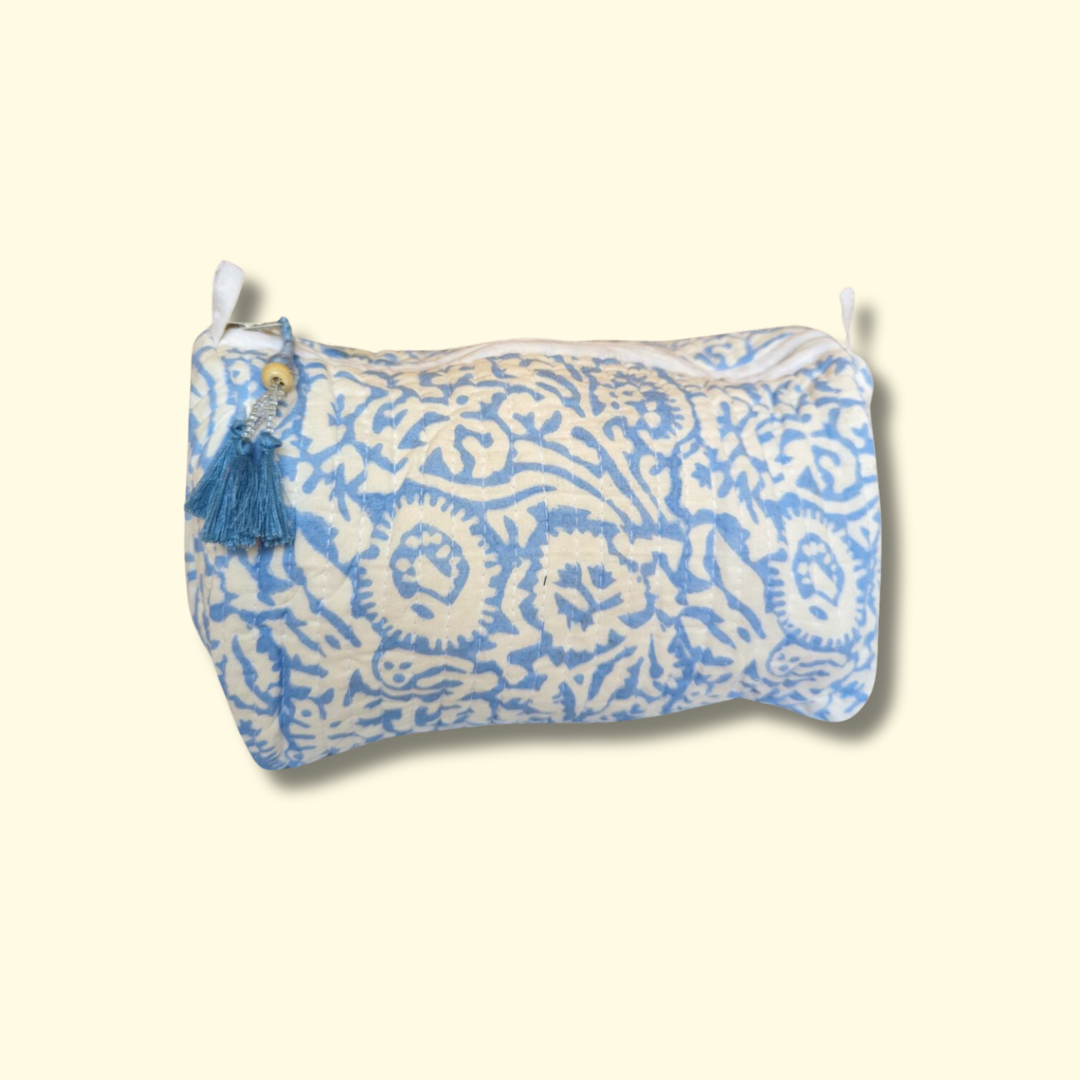 toiletry-bag-white-flowers(large)