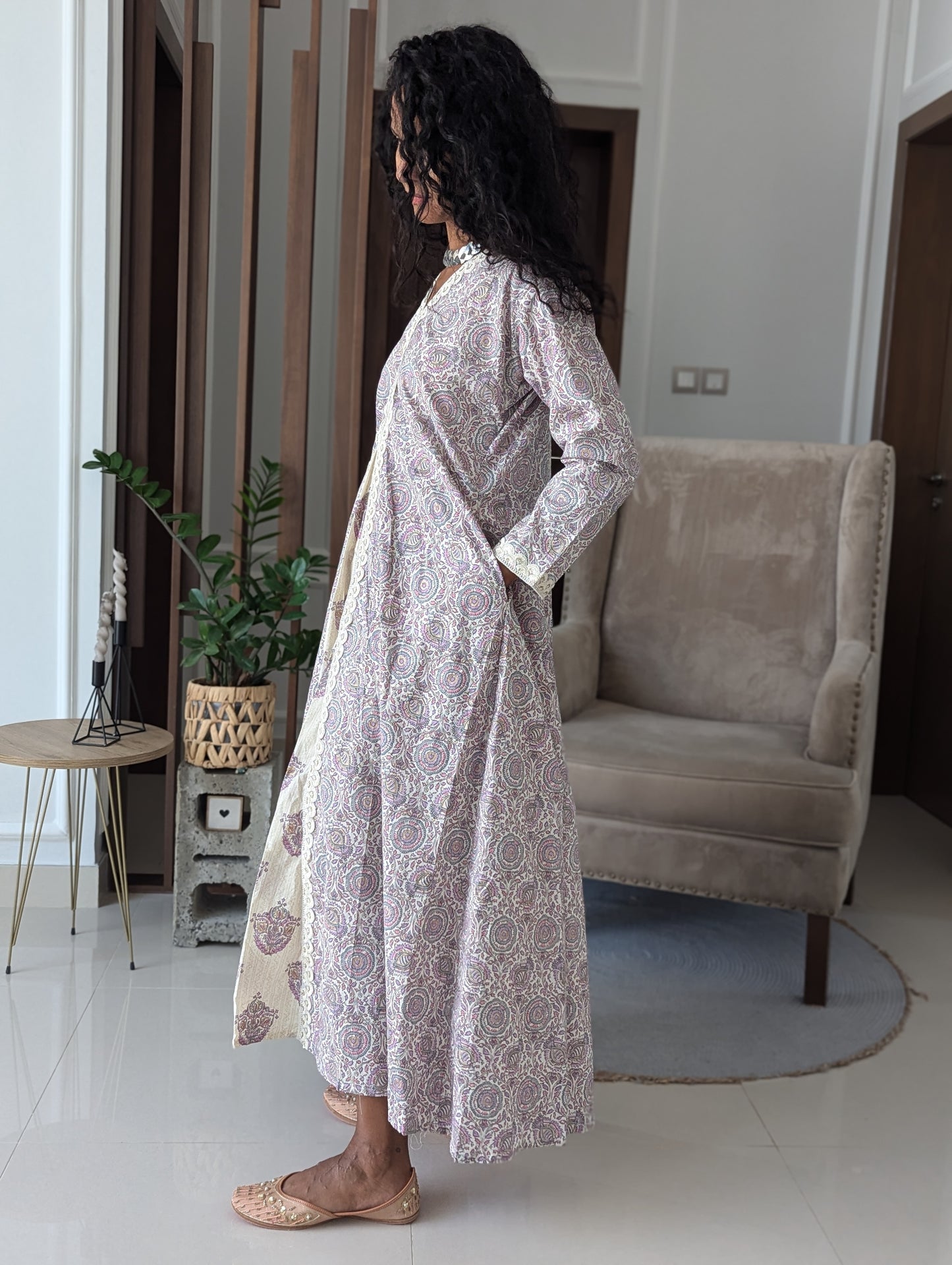 Maxi-jalabiya-style-cotton-dress-with-gold-foil-detail-and-Indian-design-pattern-purple-color-with-full-length-sleeves-and-ankle-length