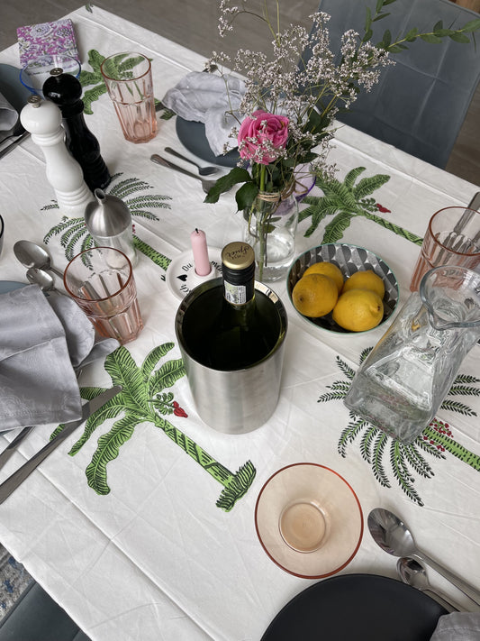 rectangular-tablecloth-for-6-seater-table-with-green-palm-tree-design-on-a-white-background-and-with-green-border