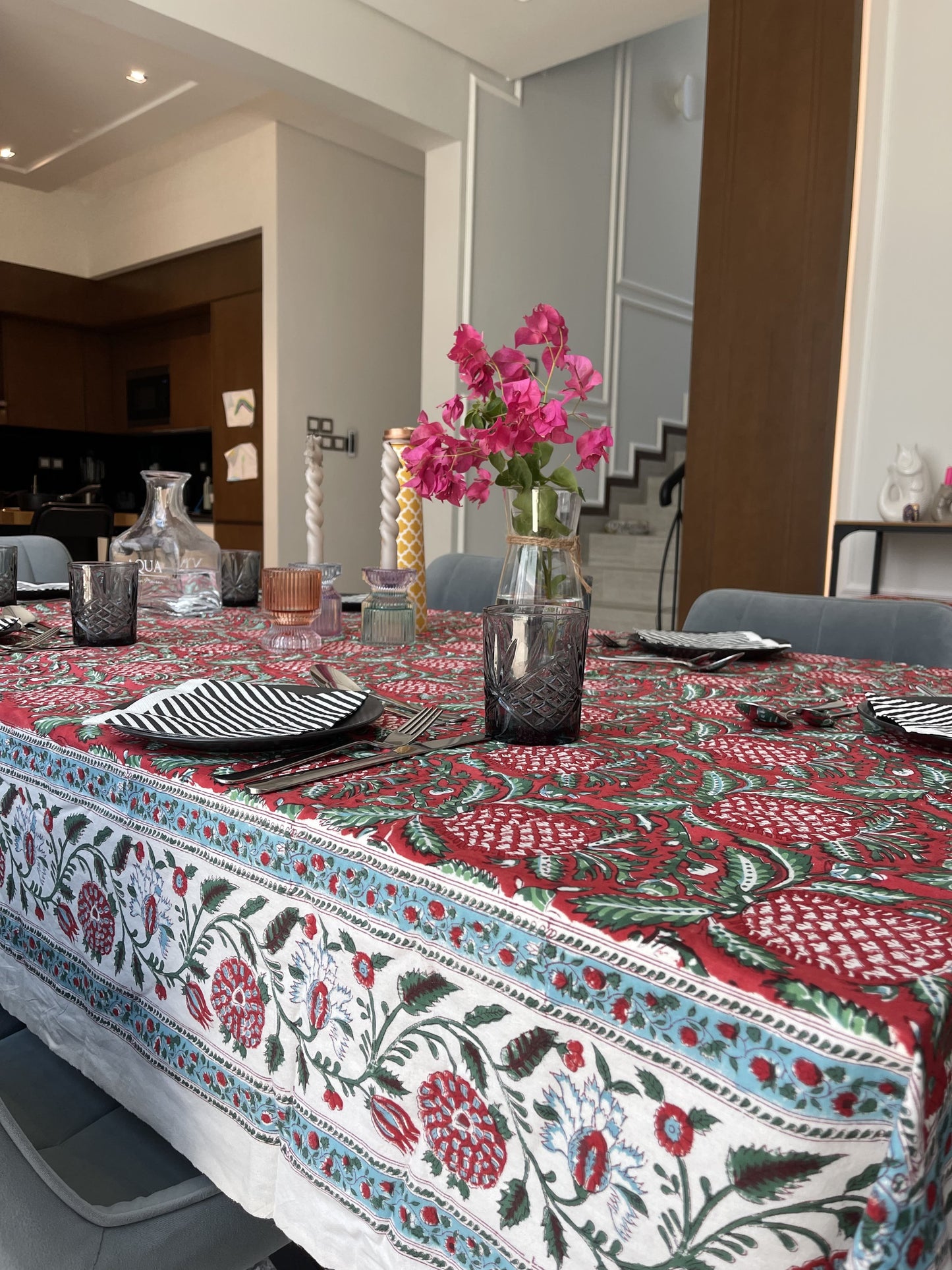 funky-red-pineapple-design-rectangular-tablecloth-for-six-seater-table-with-white-floral-border