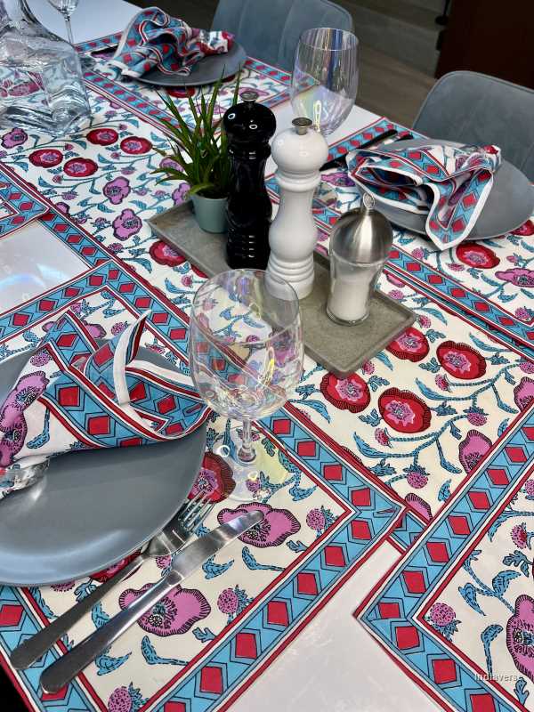 vibrant red and pink poppy design on cotton canvas placemat, napkin and runner set for 6 people dining table