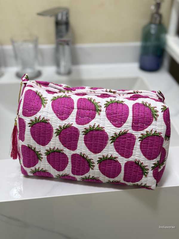 Toiletry Pouch Set with pink strawberry design and in three different sizes for toiletries and cosmetics | Strawberry