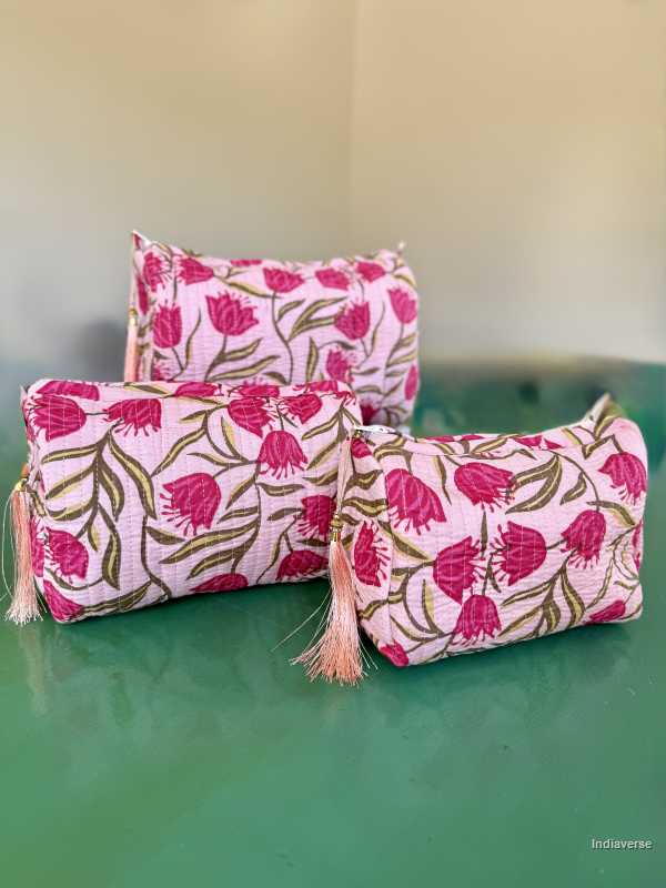 Toiletry Pouch Set with floral design and pink color for toiletries and cosmetics in three sizes small, medium and large | Pink Flowers